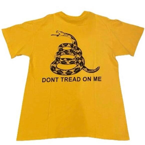 Gadsden Flag -Don't Tread On Me Adult MD Graphic T-shirt - Picture 1 of 4
